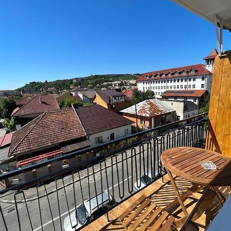 Apartament Centru Διαμέρισμα Râmnicu Vâlcea Εξωτερικό φωτογραφία
